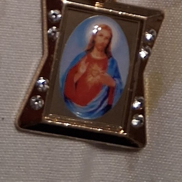 TOVfinal price desprate to sell struggling mama ne Other - JESUS CHARM ON 18 INCH CHAIN  final price desprate to sell struggling mama need